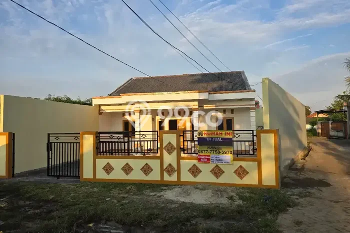 Dijual Rumah 3 Kamar Lokasi Ideal Nyaman dan Strategis di Rajeg Dijual Rumah 3 Kamar Lokasi Ideal Nyaman dan Strategis di Rajeg