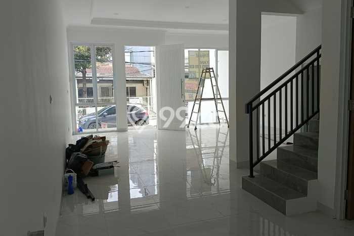 Rumah Eksklusif Siap Huni LT 90m2 di Kelapa Gading, Jakarta Utara Rumah Eksklusif Siap Huni LT 90m2 di Kelapa Gading, Jakarta Utara