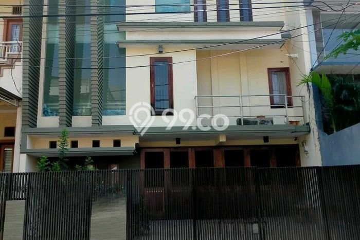 Siap Huni Rumah Mewah 4 Kamar di Kelapa Gading Dekat ke Mana Pun Siap Huni Rumah Mewah 4 Kamar di Kelapa Gading Dekat ke Mana Pun