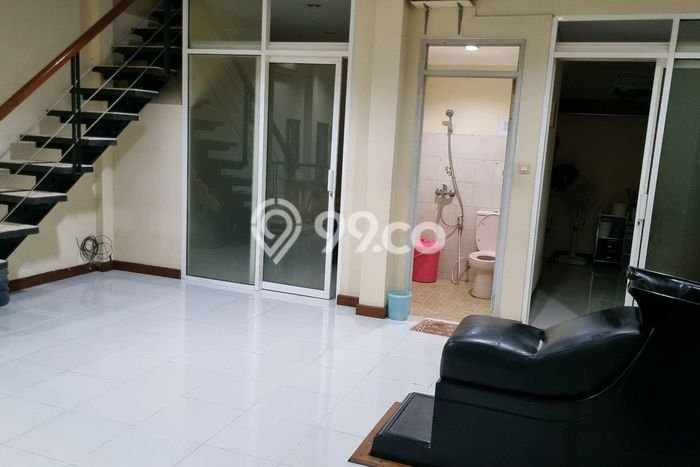 Area Ramai! Komersial Dijual di Kelapa Gading untuk Bisnis Luas Bangunan 150m2 Area Ramai! Komersial Dijual di Kelapa Gading untuk Bisnis Luas Bangunan 150m2