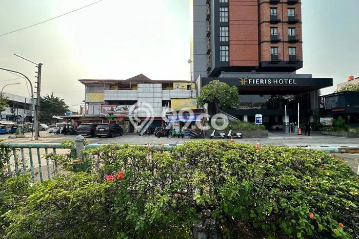 Disewakan Komersial di Kawasan Ramai Rawamangun Luas 1000m2 Disewakan Komersial di Kawasan Ramai Rawamangun Luas 1000m2