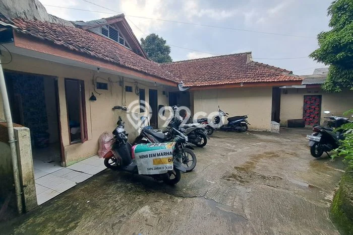 Rumah Bagus Siap Pakai Di Bogor Barat Luas 180m2 Aman Rumah Bagus Siap Pakai Di Bogor Barat Luas 180m2 Aman