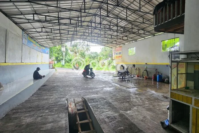 Area Ramai! Komersial Dijual di Ciampea untuk Bisnis Luas Bangunan 235m2 Area Ramai! Komersial Dijual di Ciampea untuk Bisnis Luas Bangunan 235m2
