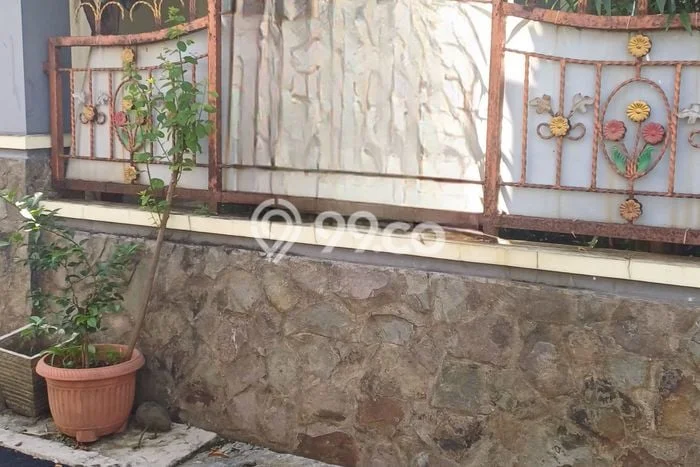 Lokasi strategis! Rumah siap huni dikontrakkan di Bogor Utara LB 170m2 Lokasi strategis! Rumah siap huni dikontrakkan di Bogor Utara LB 170m2