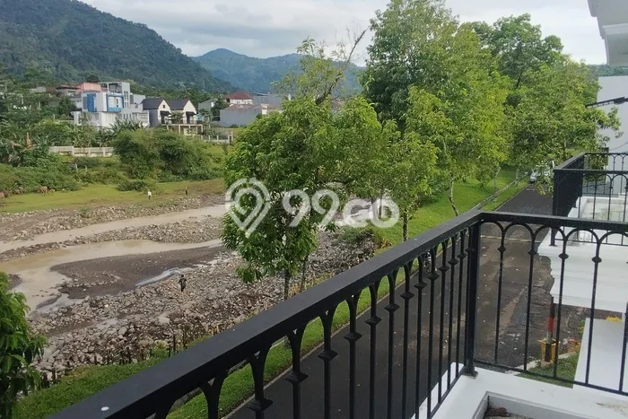 Dijual Rumah Luas Elegan Dengan View Eksklusif di Sentul City, Bogor Dijual Rumah Luas Elegan Dengan View Eksklusif di Sentul City, Bogor