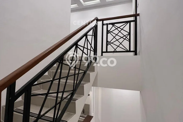 Rumah Modern 4 KT di Sentul City Bogor Rumah Modern 4 KT di Sentul City Bogor
