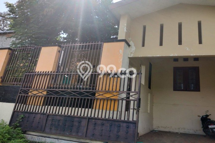 Rumah Idaman Modern! Rumah Mewah area Gunung Pati, Semarang, Luas 125m² Bangunan 100m² Rumah Idaman Modern! Rumah Mewah area Gunung Pati, Semarang, Luas 125m² Bangunan 100m²