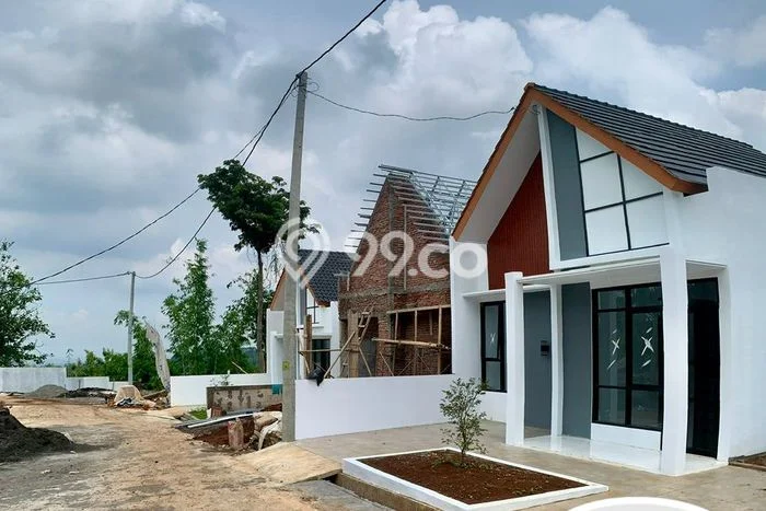 Rumah Asri area Gunung Pati, Dekat Gunung Pati, Semarang, Semarang - LT 120m2m² Rumah Asri area Gunung Pati, Dekat Gunung Pati, Semarang, Semarang - LT 120m2m²
