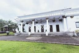 Dijual Rumah Mewah Elegan Dengan View Eksklusif di Sentul City, Bogor Dijual Rumah Mewah Elegan Dengan View Eksklusif di Sentul City, Bogor