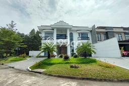 Rumah Luxury Modern Siap Huni di Sentul City Bogor Rumah Luxury Modern Siap Huni di Sentul City Bogor