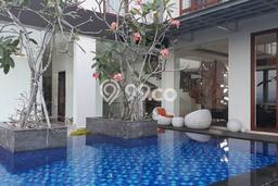 For Sale! Premium House LT 1064m2 Desain Modern di Sentul City For Sale! Premium House LT 1064m2 Desain Modern di Sentul City