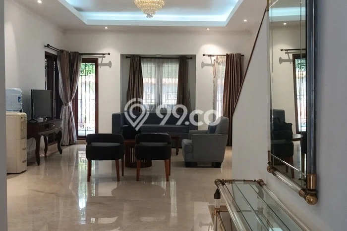 Hunian 5 Kamar Siap Huni Disewakan di Menteng Harga Kompetitif Hunian 5 Kamar Siap Huni Disewakan di Menteng Harga Kompetitif