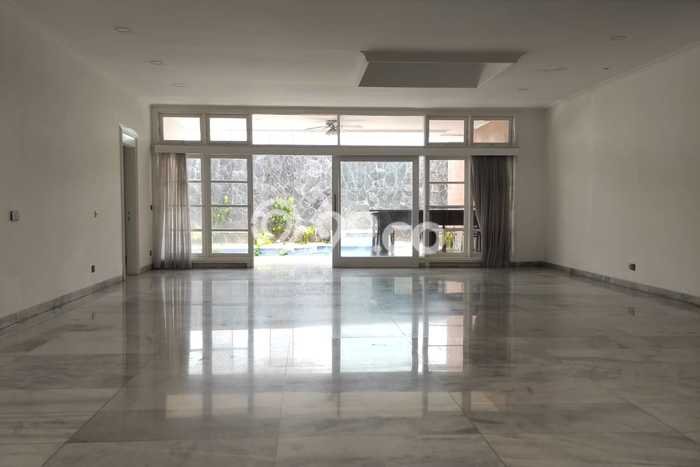 For Sale! Luxury House LT 800m2 Desain Modern di Pondok Indah For Sale! Luxury House LT 800m2 Desain Modern di Pondok Indah