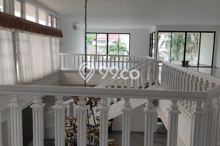 For Sale! Luxury House LT 800m2 Desain Modern di Pondok Indah For Sale! Luxury House LT 800m2 Desain Modern di Pondok Indah