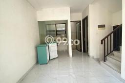 Sewa Rumah Murah di Suvarna Sutera Tangerang Punya 3 Kamar Tidur Sewa Rumah Murah di Suvarna Sutera Tangerang Punya 3 Kamar Tidur