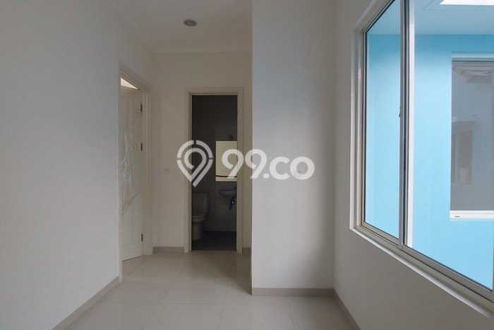 For Sale Hunian Rumah Terawat 3 Kamar di Suvarna Sutera, Tangerang For Sale Hunian Rumah Terawat 3 Kamar di Suvarna Sutera, Tangerang