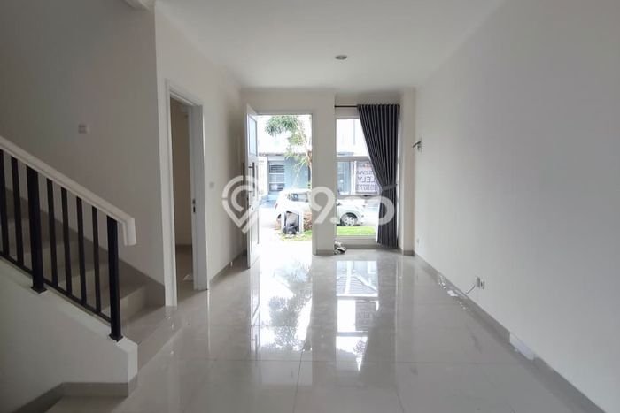 HUNIAN PILIHAN! Rumah di Cikupa, 3 KT, Lingkungan Asri, LT 102m2m² Bangunan 90m2m² HUNIAN PILIHAN! Rumah di Cikupa, 3 KT, Lingkungan Asri, LT 102m2m² Bangunan 90m2m²