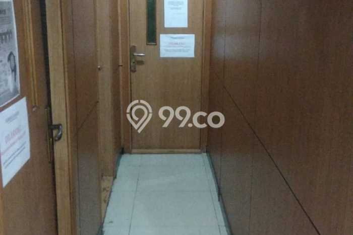 Rumah Mewah Siap Huni LT 302m2 di Cinere, Depok Rumah Mewah Siap Huni LT 302m2 di Cinere, Depok