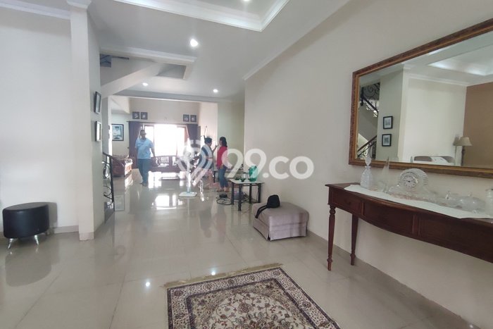 Jual Rumah Mewah Megah Dengan View Cantik di Rempoa, Tangerang Jual Rumah Mewah Megah Dengan View Cantik di Rempoa, Tangerang
