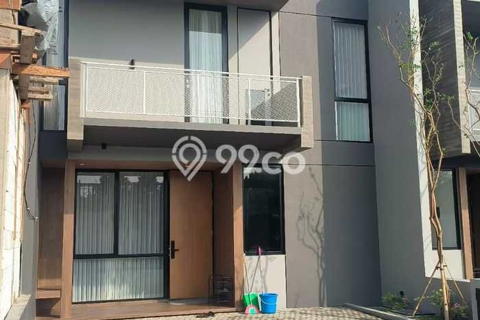 Rumah Modern 3 KT di Gununganyar Surabaya Unfurnished Rumah Modern 3 KT di Gununganyar Surabaya Unfurnished