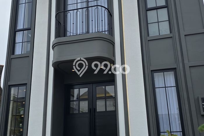 Rumah Strategis Modern Lb 76m2 di Wiyung, Surabaya Rumah Strategis Modern Lb 76m2 di Wiyung, Surabaya