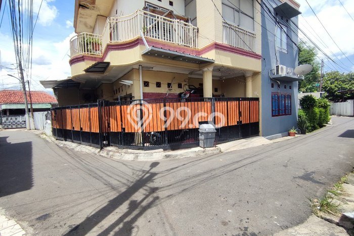 Dijual Hunian Rumah Terawat 3 KT di Lubang Buaya, Jakarta Timur Dijual Hunian Rumah Terawat 3 KT di Lubang Buaya, Jakarta Timur