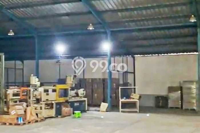 Gudang Kawasan Komersial Kawasan Bantar Gebang, Luas 900m², Jalan Utama Gudang Kawasan Komersial Kawasan Bantar Gebang, Luas 900m², Jalan Utama