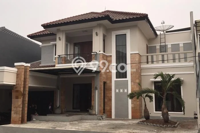Rumah Elit Modern Tanpa Renovasi di Cibubur Jakarta Timur Rumah Elit Modern Tanpa Renovasi di Cibubur Jakarta Timur
