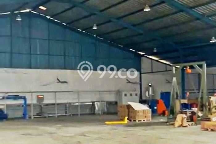 Gudang Kawasan Komersial Kawasan Bantar Gebang, Luas 900m², Jalan Utama Gudang Kawasan Komersial Kawasan Bantar Gebang, Luas 900m², Jalan Utama