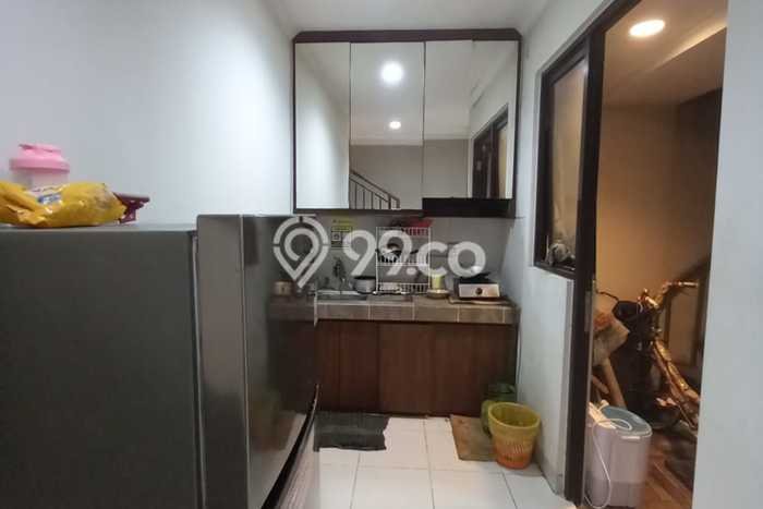 Kost Dijual di Gading Serpong dengan 9 KT dan Luas 145m2 Kost Dijual di Gading Serpong dengan 9 KT dan Luas 145m2