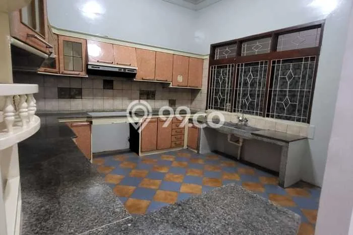 Unit Kost Dijual di Jakarta Barat Spesifikasi 16 Kamar Tidur dan Kawasan Strategis Unit Kost Dijual di Jakarta Barat Spesifikasi 16 Kamar Tidur dan Kawasan Strategis