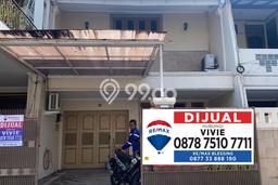 Siap Huni Hunian Elit 3 Kamar di Kelapa Gading Dekat ke Mana Pun Siap Huni Hunian Elit 3 Kamar di Kelapa Gading Dekat ke Mana Pun