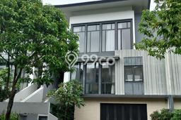 Jarang Ada! Rumah Sewa 5 Kamar Bagus Siap Huni BSD Jarang Ada! Rumah Sewa 5 Kamar Bagus Siap Huni BSD