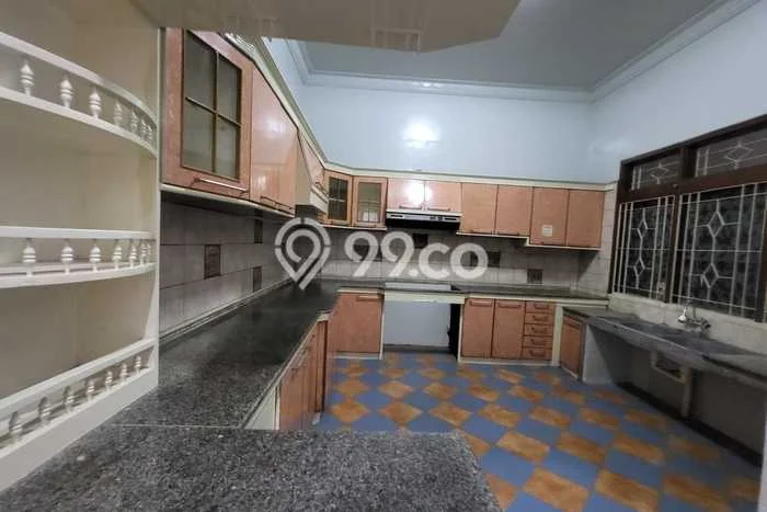 Rumah Kost Dijual di Kemanggisan Jakarta Barat Luas 326m2 Rumah Kost Dijual di Kemanggisan Jakarta Barat Luas 326m2