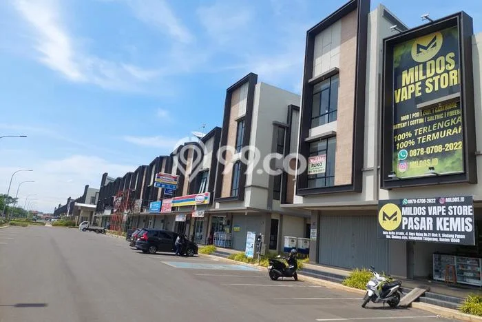 Ruko Bagus Dijual LB 186m2 Lokasi Strategis Tangerang Area Cocok untuk Berbisnis Ruko Bagus Dijual LB 186m2 Lokasi Strategis Tangerang Area Cocok untuk Berbisnis