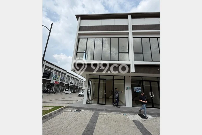 Unit Gudang Disewakan di Gading Serpong di Area Ramai & Strategis Unit Gudang Disewakan di Gading Serpong di Area Ramai & Strategis