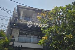 Hunian Mewah LB 900m2 Siap Pakai Desain Elegan di Pluit, Jakarta Utara Hunian Mewah LB 900m2 Siap Pakai Desain Elegan di Pluit, Jakarta Utara