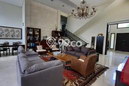Rumah Elit LB 300m2 Siap Pakai Desain Elegan di Lippo Karawaci, Tangerang Rumah Elit LB 300m2 Siap Pakai Desain Elegan di Lippo Karawaci, Tangerang