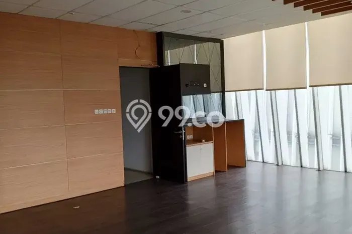 Unit Kantor Dijual di Tangerang LT 190m2 & LB 637m2 Unit Kantor Dijual di Tangerang LT 190m2 & LB 637m2