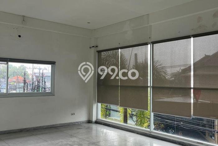 LOKASI STRATEGIS! Ruko For Rent Kawasan Tibubeneng, Luas 146m², Area Ramai LOKASI STRATEGIS! Ruko For Rent Kawasan Tibubeneng, Luas 146m², Area Ramai