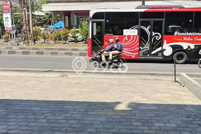 Ruko untuk Disewa di Pusat Denpasar Luas Bangunan 216m2 Ruko untuk Disewa di Pusat Denpasar Luas Bangunan 216m2