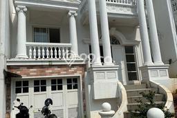 DREAM HOME! Rumah di Pantai Indah Kapuk, 4 KT, Free Macet, Luas 200m² Bangunan 400m² DREAM HOME! Rumah di Pantai Indah Kapuk, 4 KT, Free Macet, Luas 200m² Bangunan 400m²