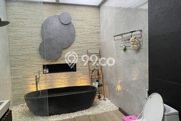 Rumah Elit LB 430m2 Siap Pakai Desain Elegan di Pantai Indah Kapuk, Jakarta Utara Rumah Elit LB 430m2 Siap Pakai Desain Elegan di Pantai Indah Kapuk, Jakarta Utara