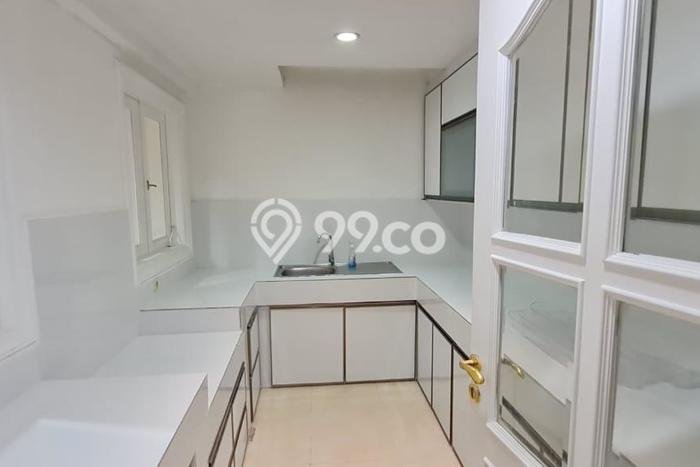Rumah Elit Modern Siap Huni di Pantai Indah Kapuk Jakarta Utara Rumah Elit Modern Siap Huni di Pantai Indah Kapuk Jakarta Utara