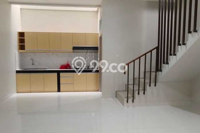 Hunian Nyaman Asri 3 KT Siap Pakai di Taman Kopo Indah Bandung Hunian Nyaman Asri 3 KT Siap Pakai di Taman Kopo Indah Bandung