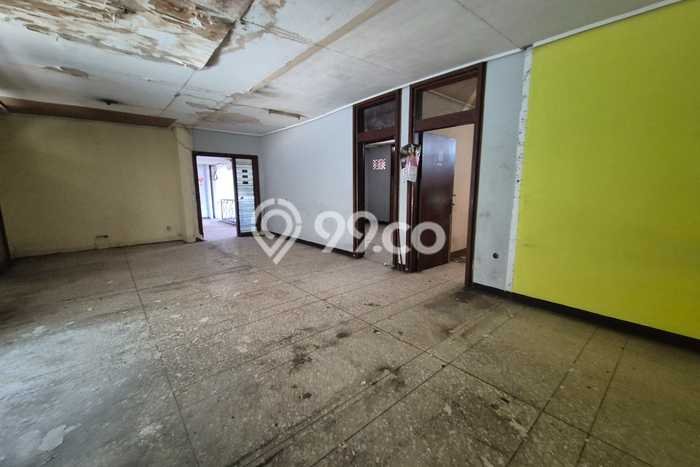 Komersial Lokasi Strategis Kawasan Sudirman, Luas 960m², Disewakan, Area Komersial Komersial Lokasi Strategis Kawasan Sudirman, Luas 960m², Disewakan, Area Komersial