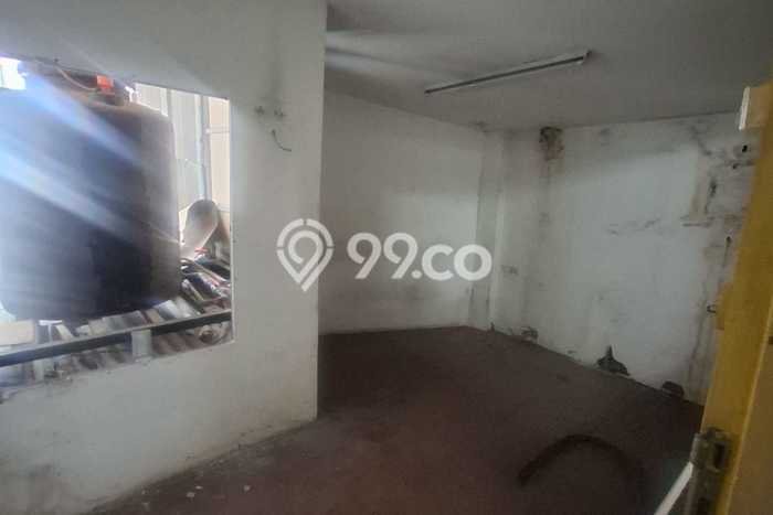 Unit Gudang Disewakan di Moch Toha di Area Ramai & Strategis Unit Gudang Disewakan di Moch Toha di Area Ramai & Strategis