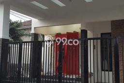 Rumah Modern 2 KT di Gandaria Jakarta Selatan Unfurnished Rumah Modern 2 KT di Gandaria Jakarta Selatan Unfurnished