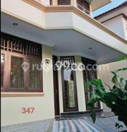 KESEMPATAN TERBAIK! Rumah area Tanjung Barat, 4 KT, Siap Huni, Luas 320m² LB 450m² KESEMPATAN TERBAIK! Rumah area Tanjung Barat, 4 KT, Siap Huni, Luas 320m² LB 450m²