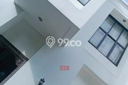 Rumah kawasan Kebayoran Baru, 4 KT, Lingkungan Premium, Luas 200m2m² LB 200m2m² Rumah kawasan Kebayoran Baru, 4 KT, Lingkungan Premium, Luas 200m2m² LB 200m2m²